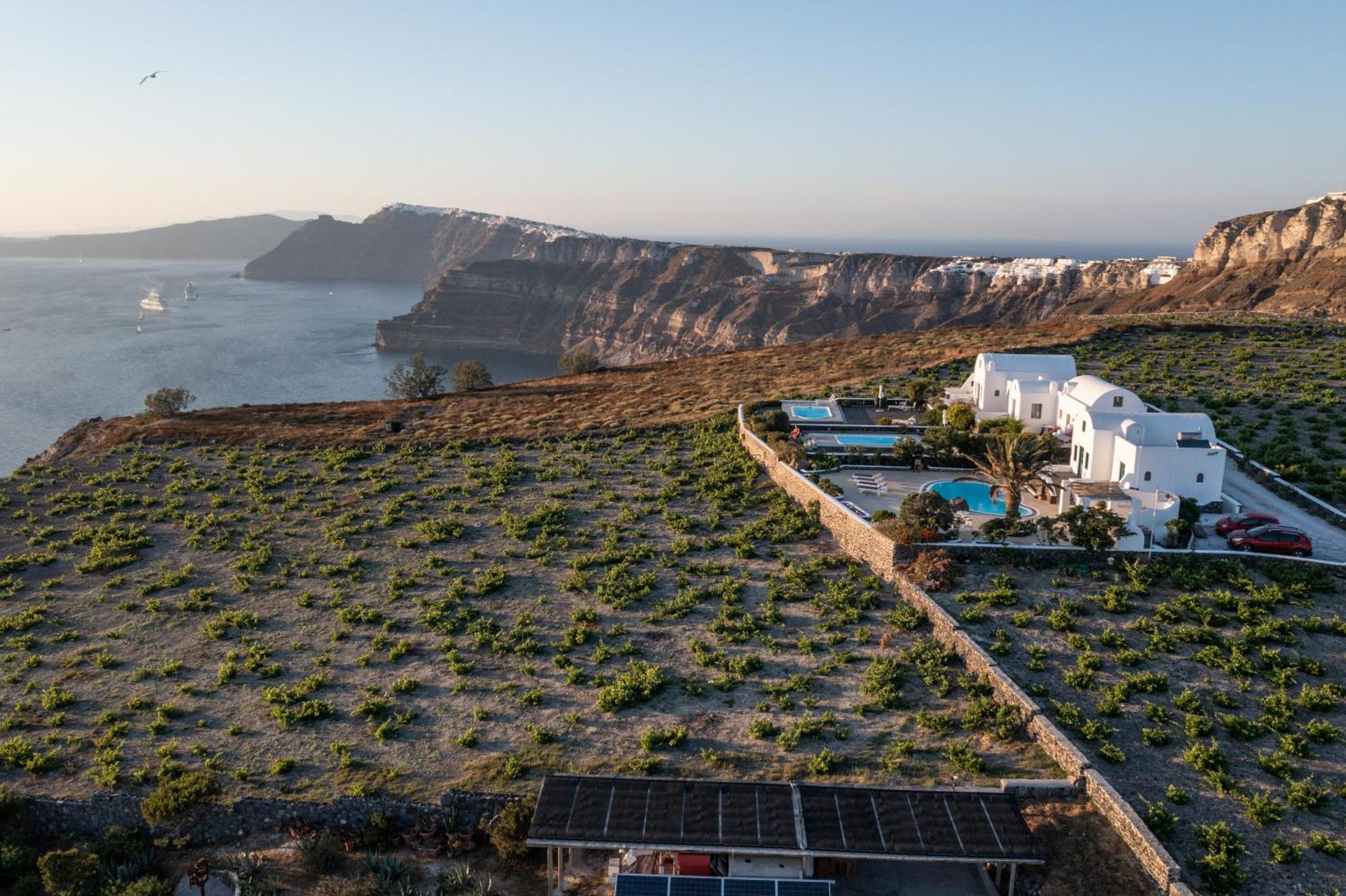 Villa Oinos - Sunset Views Ormos Athinios Экстерьер фото